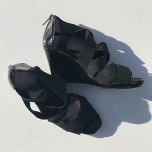 Kenneth Cole Reaction bandage strap wedges